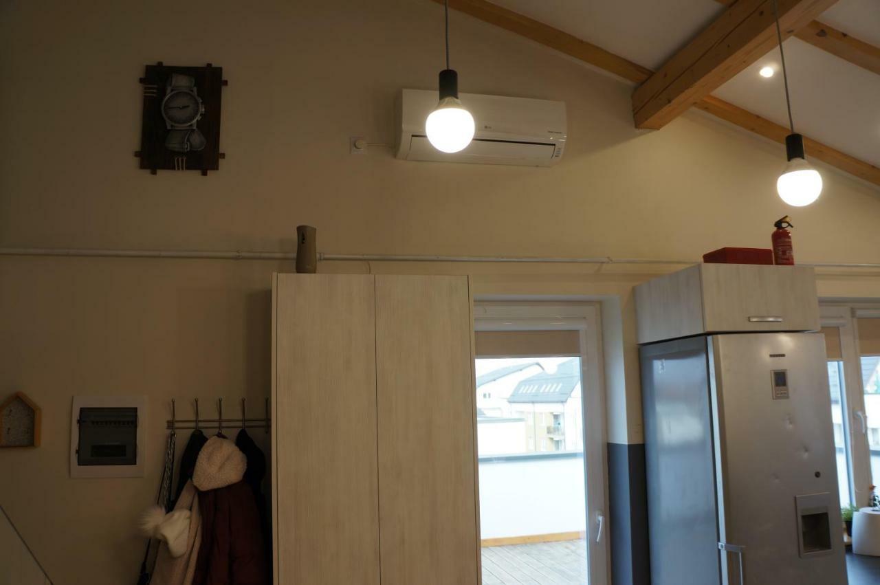 Leisure Apartmens Brasov Appartamento Esterno foto
